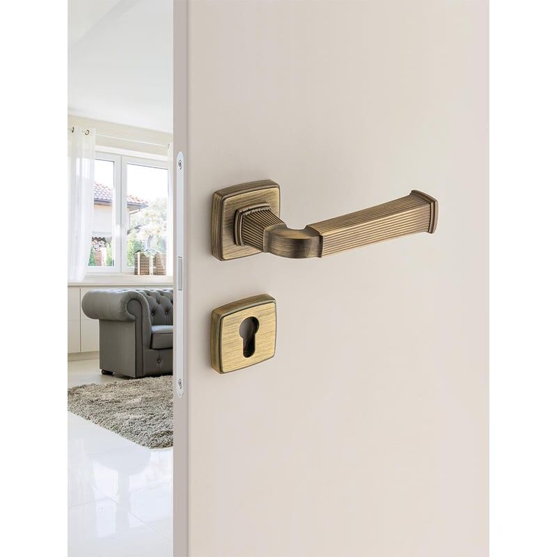 System Astoria Rozetli Kapı Kolu Gold Renk (HA133RO13 GL) Yale