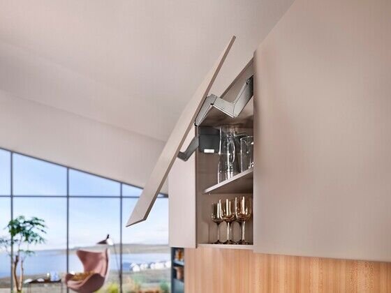 Blum Aventos HS top Eğimli Kalkar Kapak Sistemi