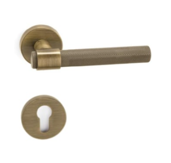 System Axel-T Rozetli Kapı Kolu Antik Renk (HA187TRO12 ABM) Yale