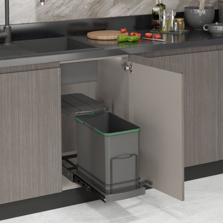 Teleskopik Raylı Plastik Gövde Çöp Kovası 24 Lt.