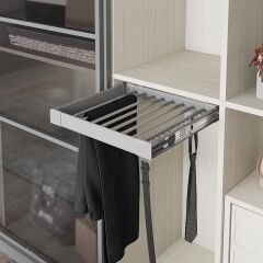Starax Kemer ve Kravat Askılı Pantolonluk | Teleskopik Raylı Alüminyum | 60–90 cm Kapak Uyumlu
