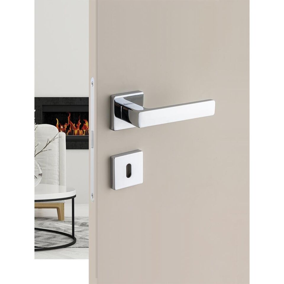 System FOSIL Rozetli Kapı Kolu Krom Renk (HA124RO11 CR)