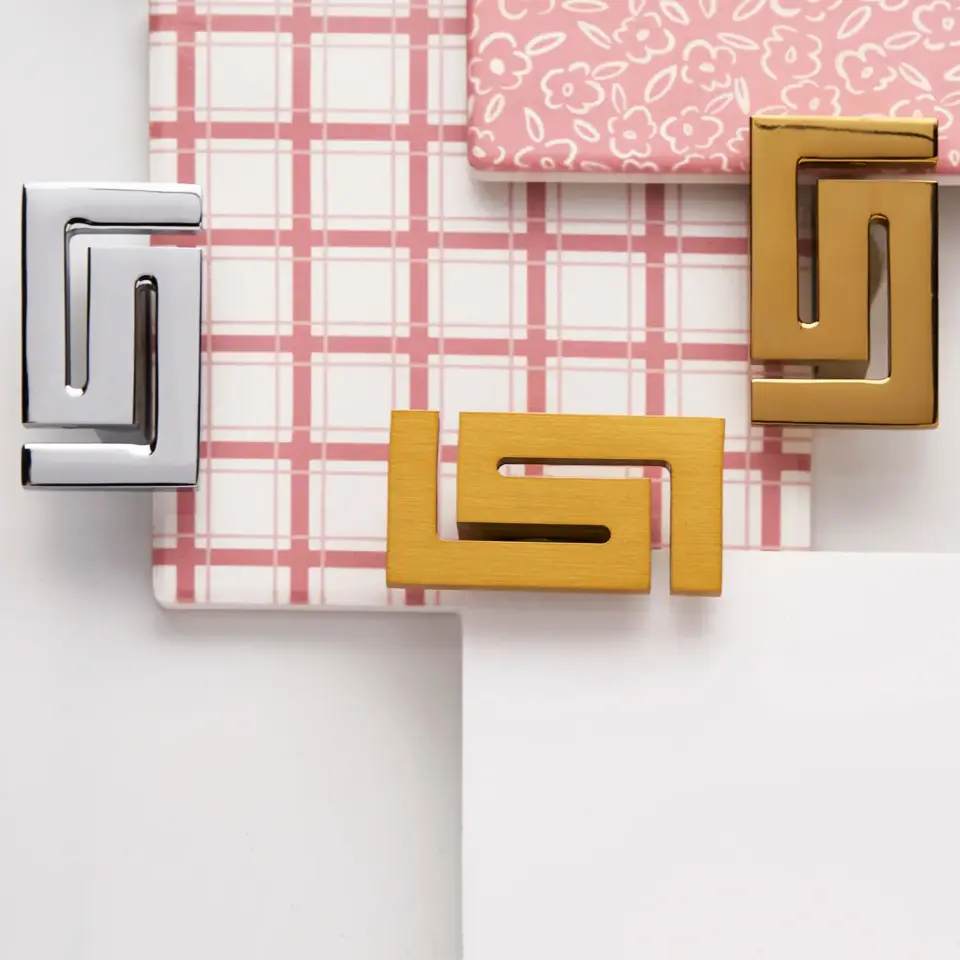 Vista D’oro Versace Düğme Kulp – Altın Renk