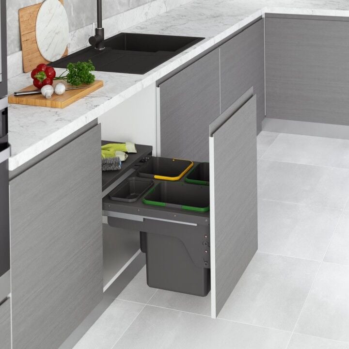 Kapağa Monte Çöp Kovası Frenli 600 mm