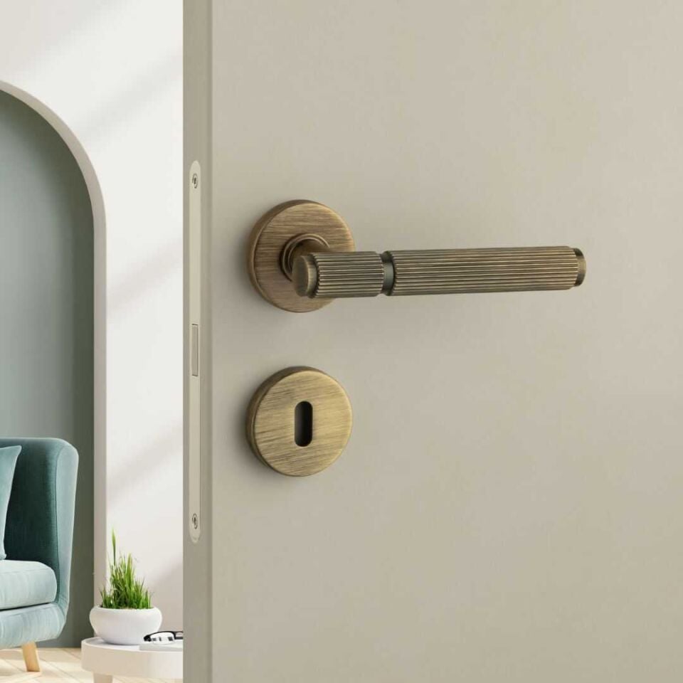 System PIXAR-L Rozetli Kapı Kolu Antik Renk (HA216LRO12 ABM) Yale