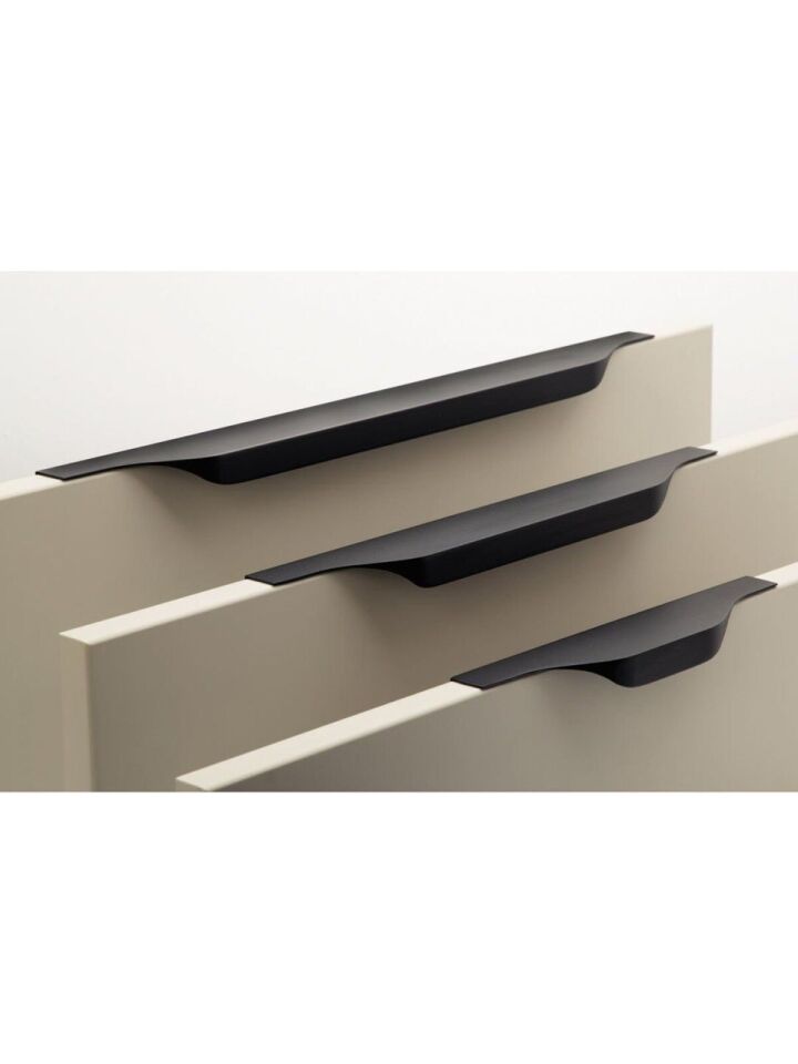 System 8900 Siyah Renk Entegre Kulp 320 mm (SY8900 0320 AL6)