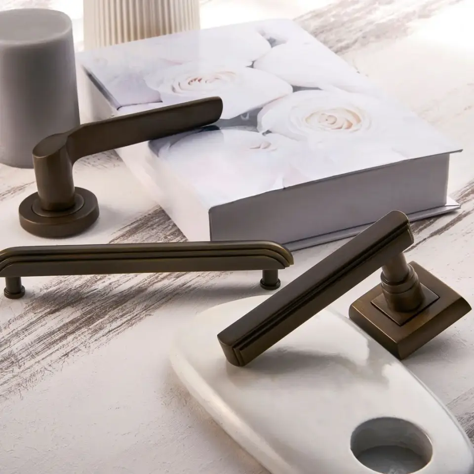 Arch Rozetli Kapı Kolu Koyu Sarı Oksit Yale