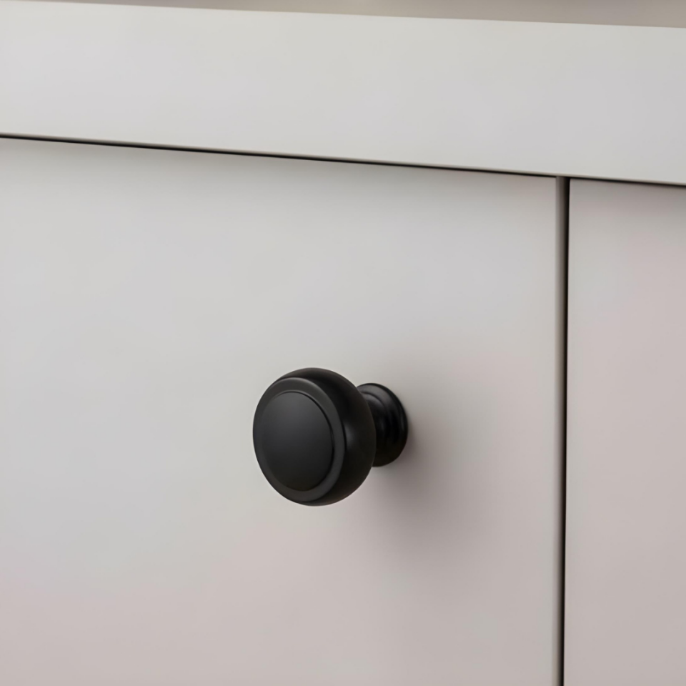 System 32 mm Siyah Renk Düğme Kulp (SY1915 0032 AL6)