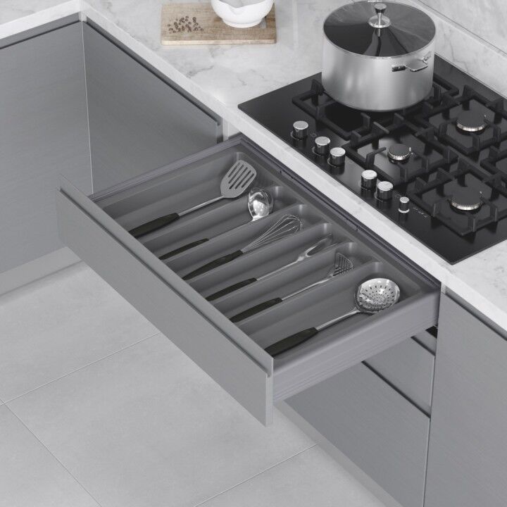 Plastik Kepçelik 600 mm