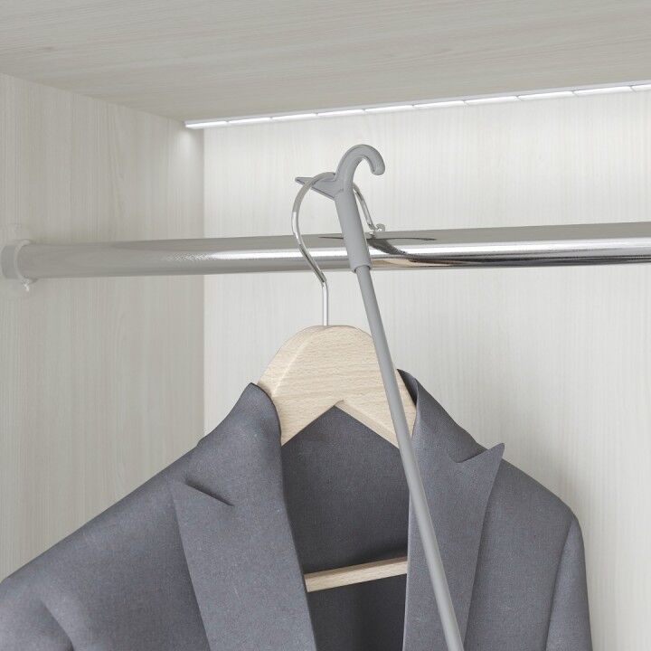 Elbise Askı Aparatı