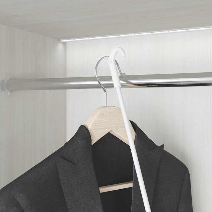 Elbise Askı Aparatı