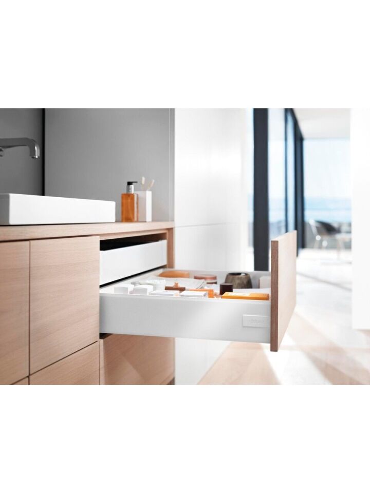 Blum Tandembox Antaro M Bordürsüz 65 Kg Blumotion İpek Beyazı