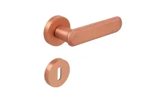 NOLA KAPI KOLU