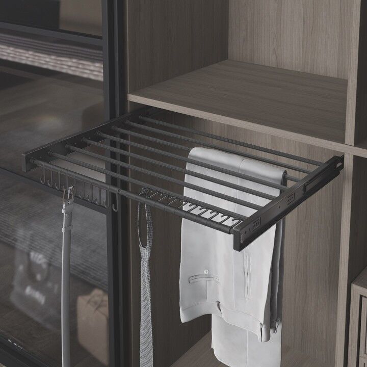 Plastik Kapaklı Teleskopik Raylı Pantolonluk 700 mm